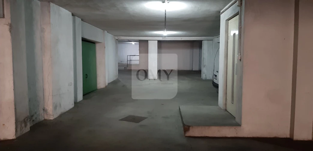 Garagem para Venda em Nossa Senhora da Conceição, São Pedro e São Dinis Foto 9