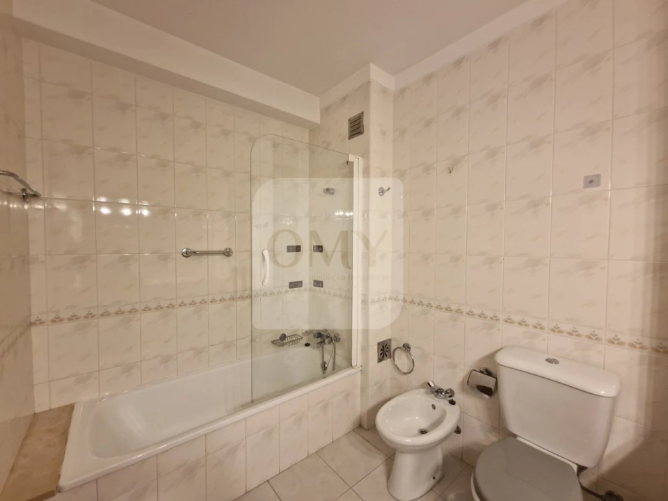 Apartamento T4 para Venda em Nossa Senhora da Conceição, São Pedro e São Dinis Foto 25