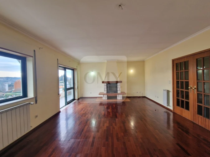 Apartamento T4 para Venda em Nossa Senhora da Conceição, São Pedro e São Dinis Foto 8