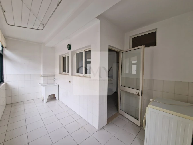 Apartamento T4 para Venda em Nossa Senhora da Conceição, São Pedro e São Dinis Foto 12