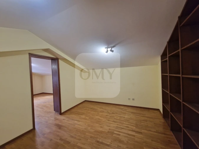 Apartamento T4 para Venda em Nossa Senhora da Conceição, São Pedro e São Dinis Foto 30