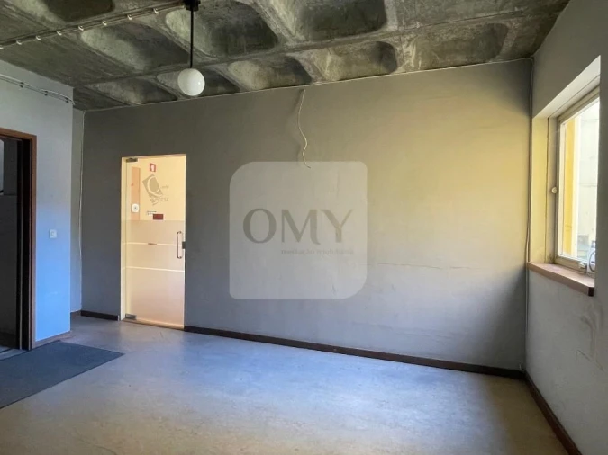 Escritório para Venda em Peso da Régua e Godim Foto 2