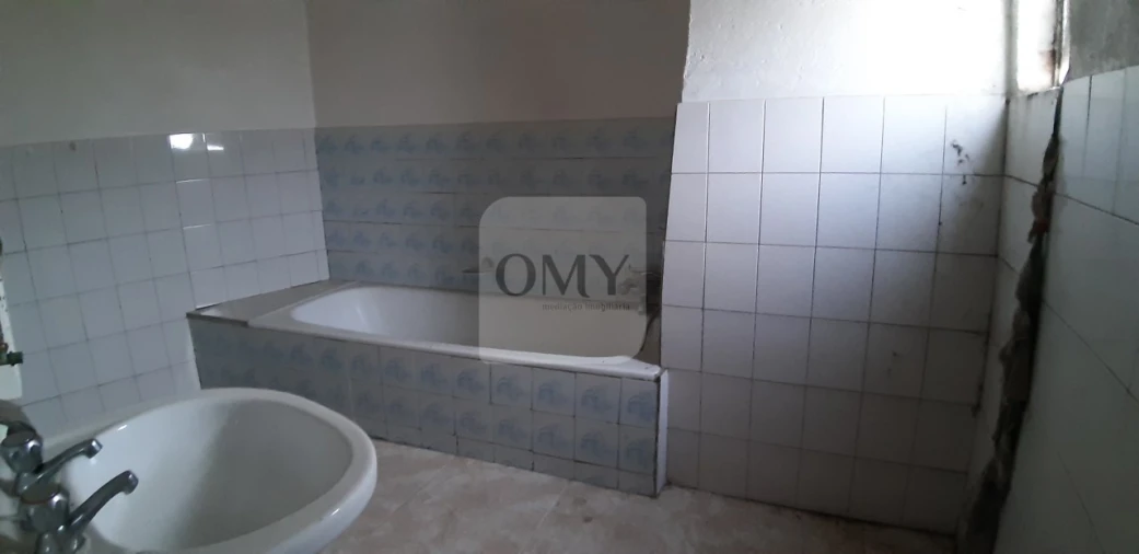 Moradia T2 para Venda em Nogueira e Ermida Foto 9