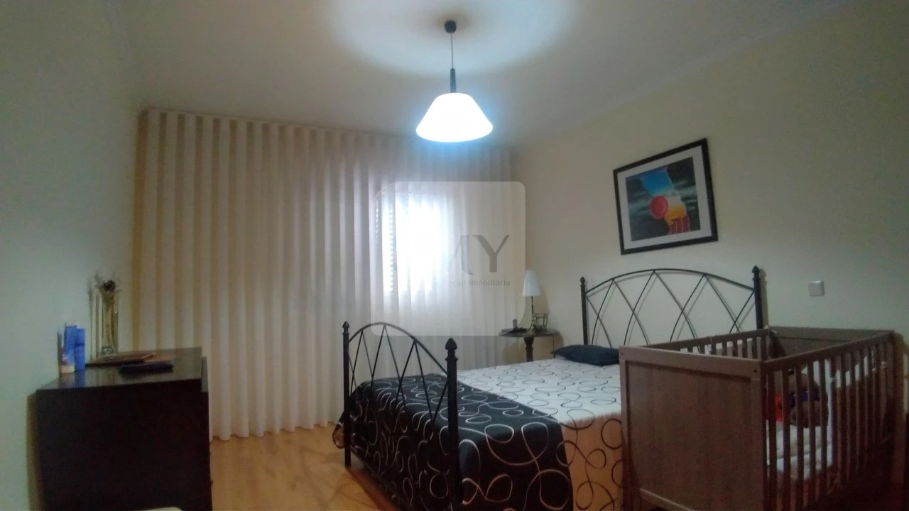 Moradia T4 para Venda em Mateus Foto 19