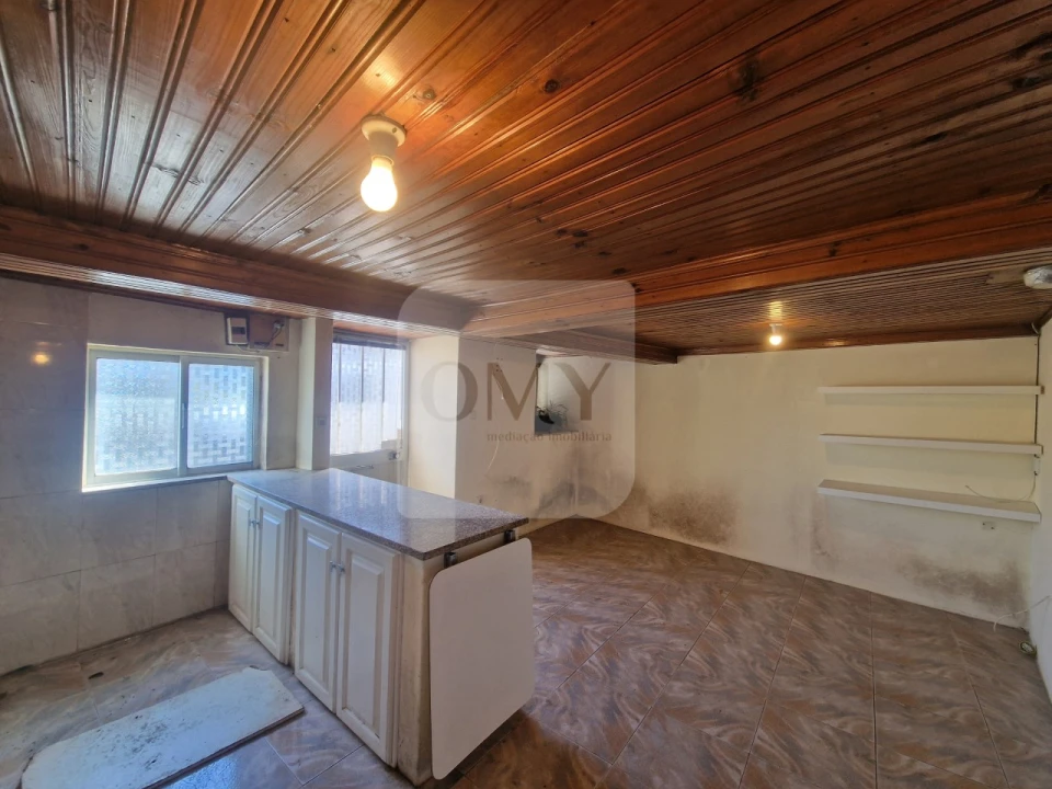 Moradia T1 para Venda em Nossa Senhora da Conceição, São Pedro e São Dinis Foto 4