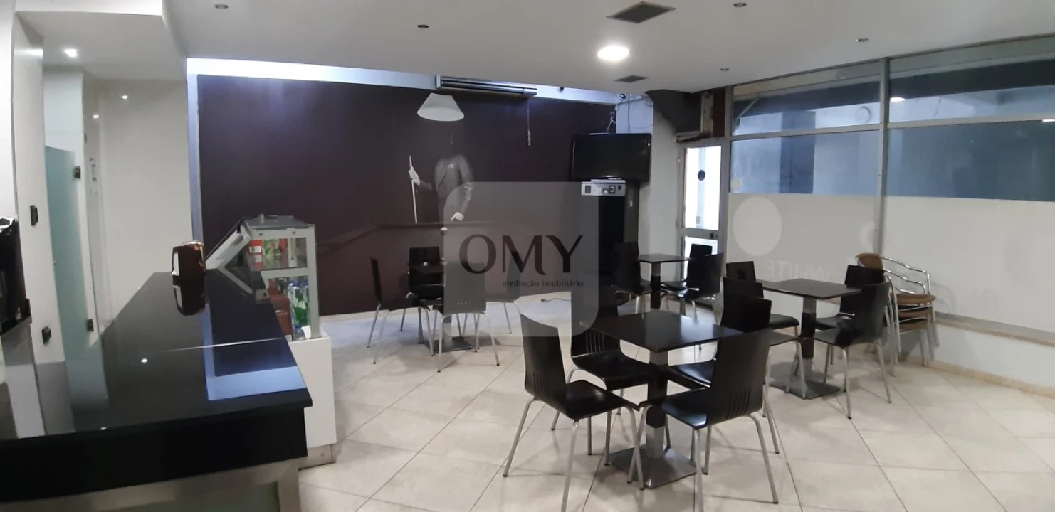 Loja para Arrendamento em Nossa Senhora da Conceição, São Pedro e São Dinis Foto 3