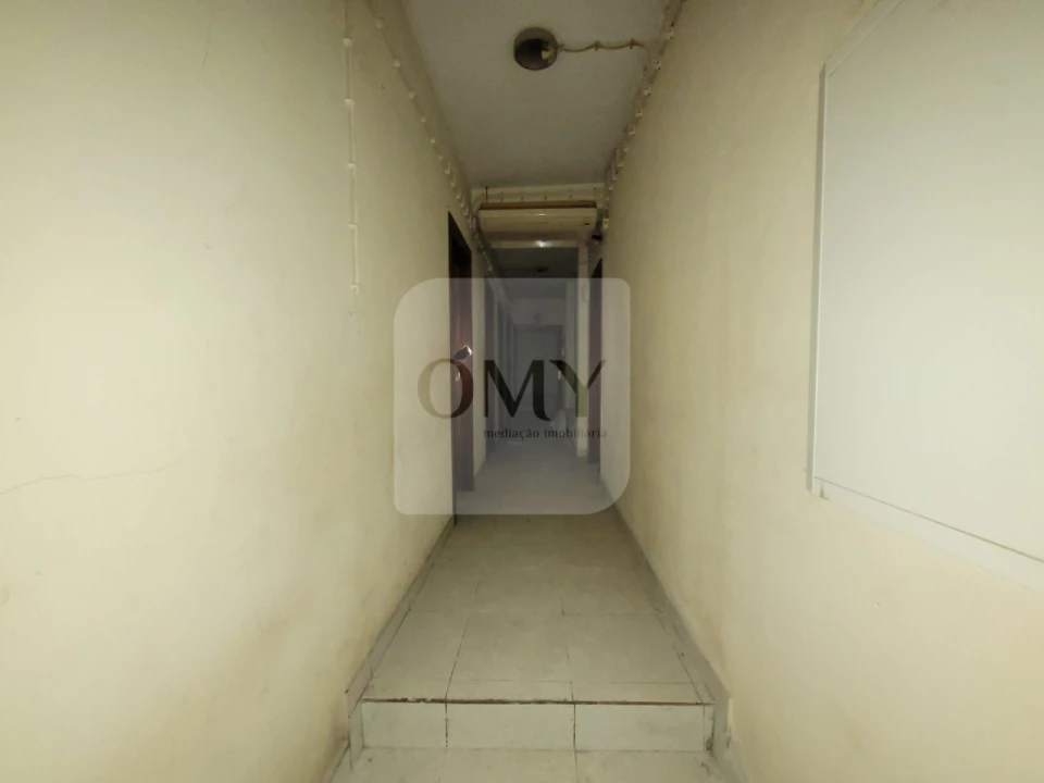 Loja para Arrendamento em Nossa Senhora da Conceição, São Pedro e São Dinis Foto 7