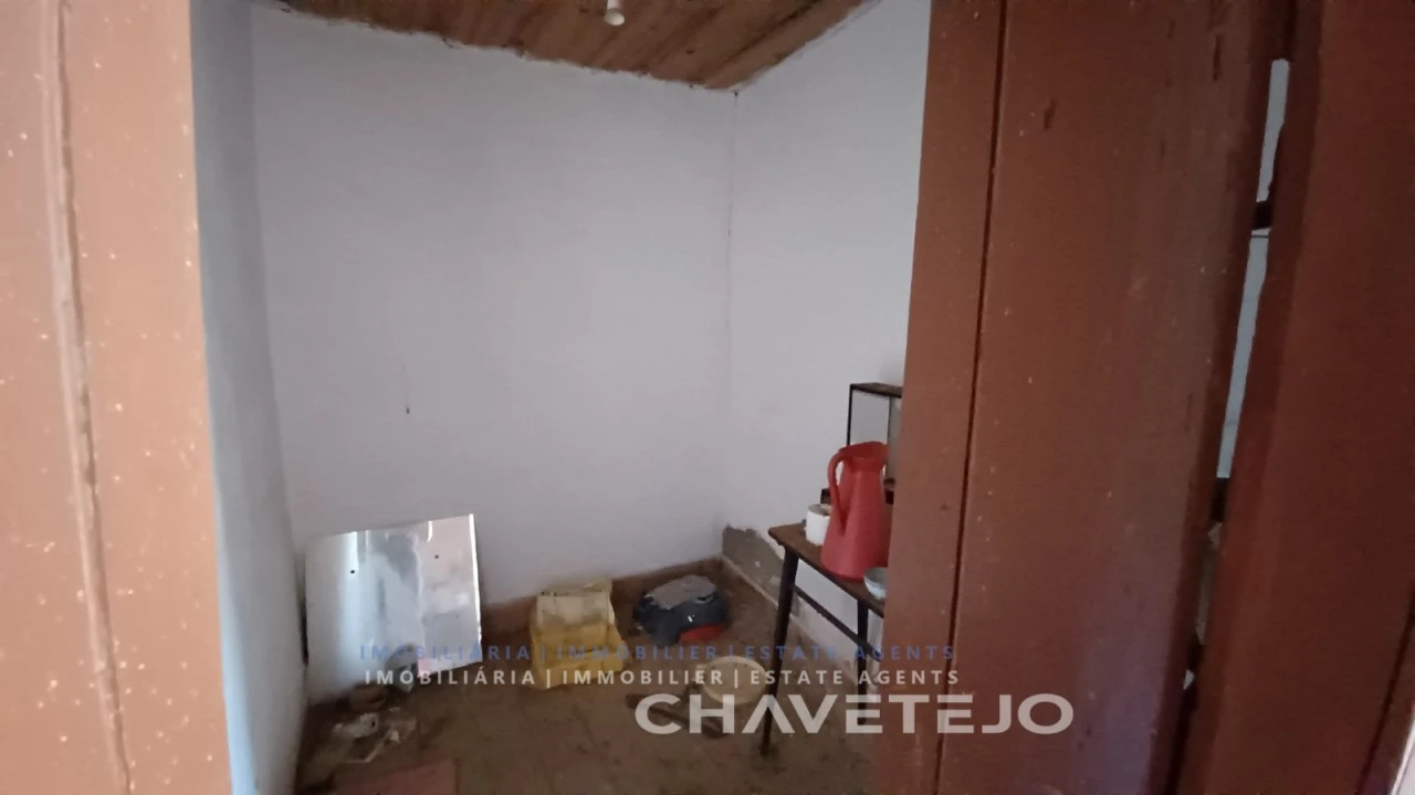 Moradia T3 para Venda em Casais e Alviobeira Foto 19