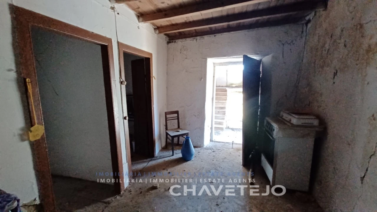 Moradia T3 para Venda em Casais e Alviobeira Foto 23