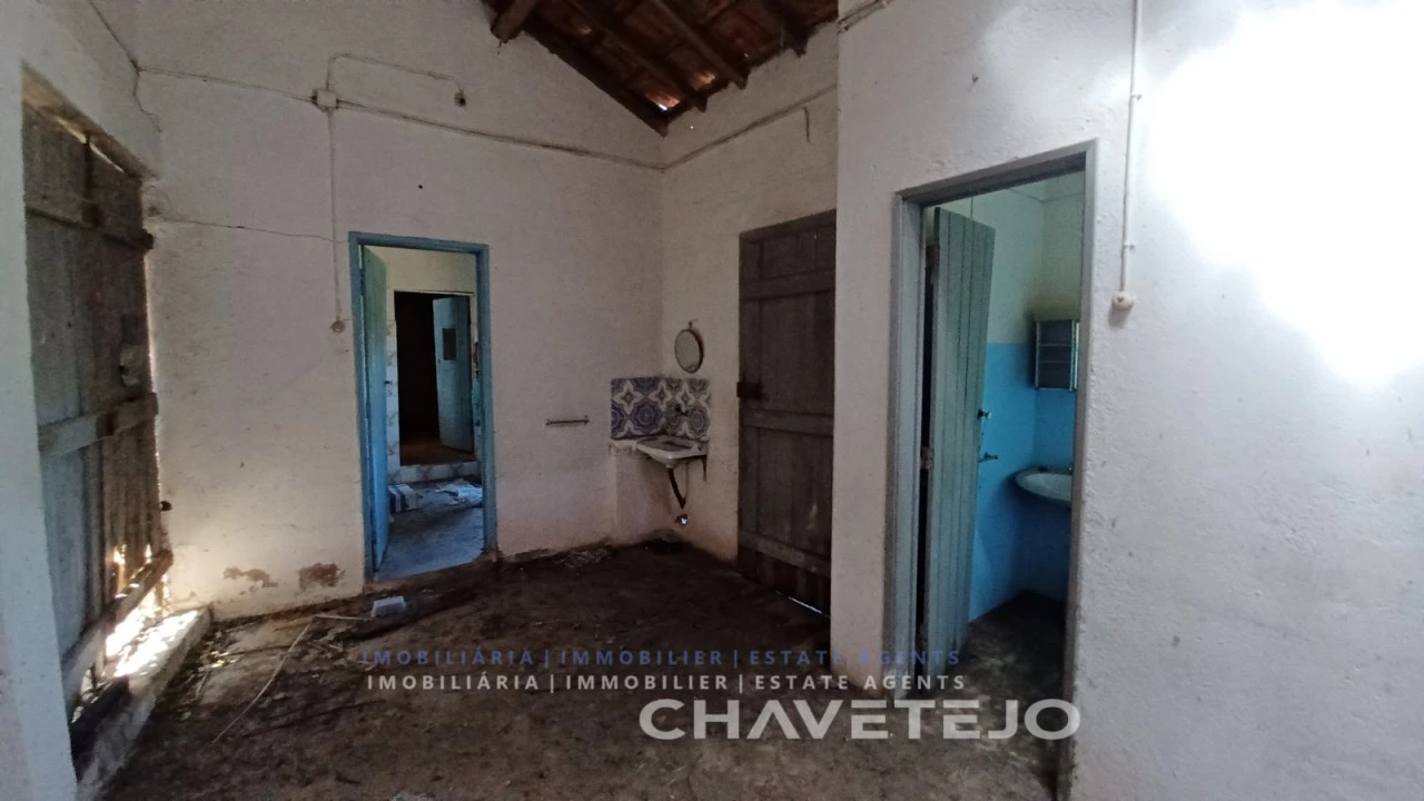 Moradia T3 para Venda em Casais e Alviobeira Foto 33