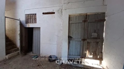 Moradia T3 para Venda em Casais e Alviobeira
