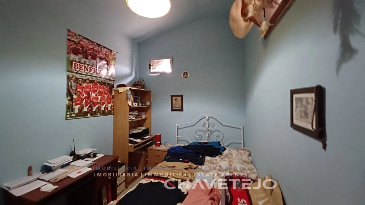 Moradia T1 para Venda em Além da Ribeira e Pedreira Foto 5