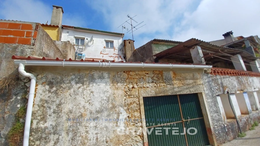 Moradia T1 para Venda em Além da Ribeira e Pedreira Foto 15