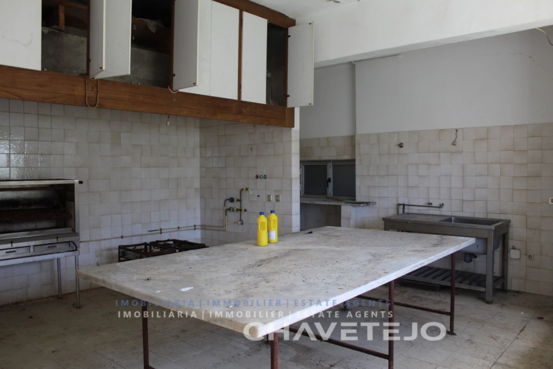 Negócio para Venda em Carregueiros Foto 28