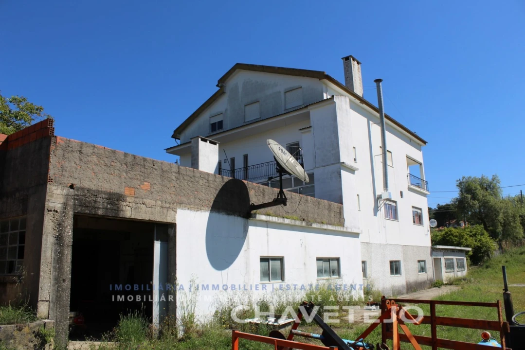 Negócio para Venda em Carregueiros Foto 3