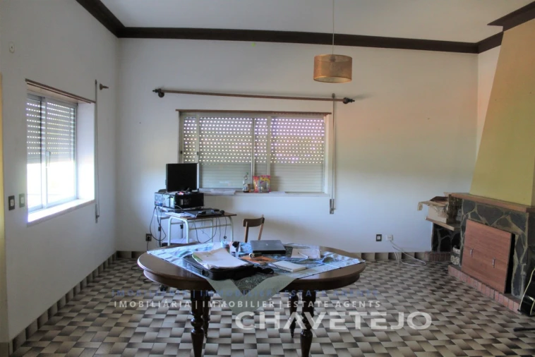 Negócio para Venda em Carregueiros Foto 11