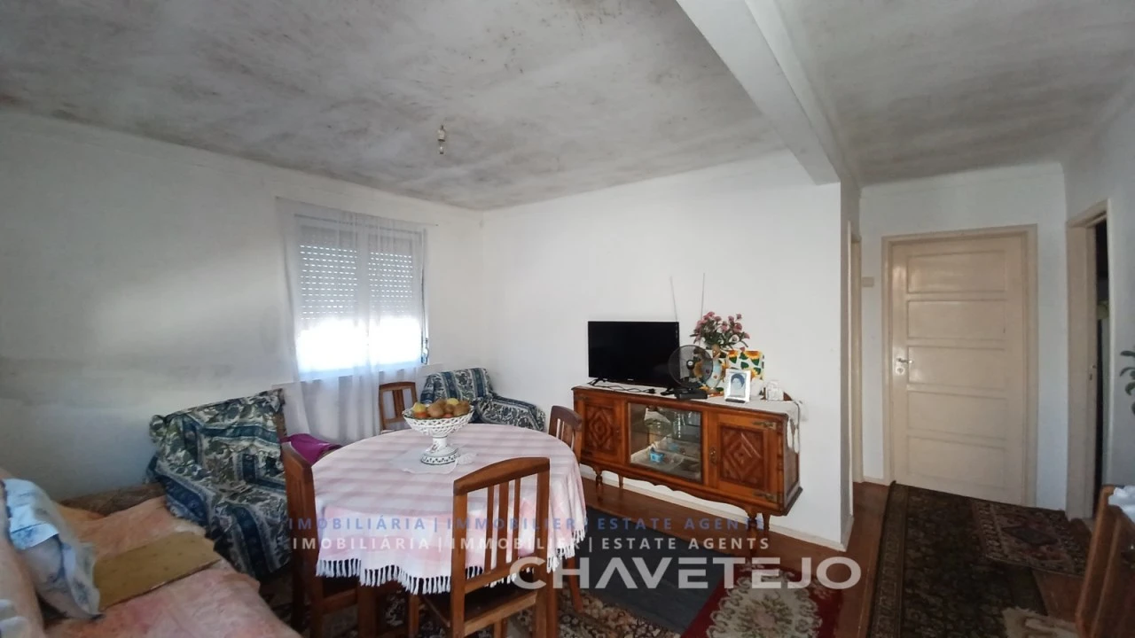 Prédio para Venda em São João Baptista e Santa Maria dos Olivais Foto 32