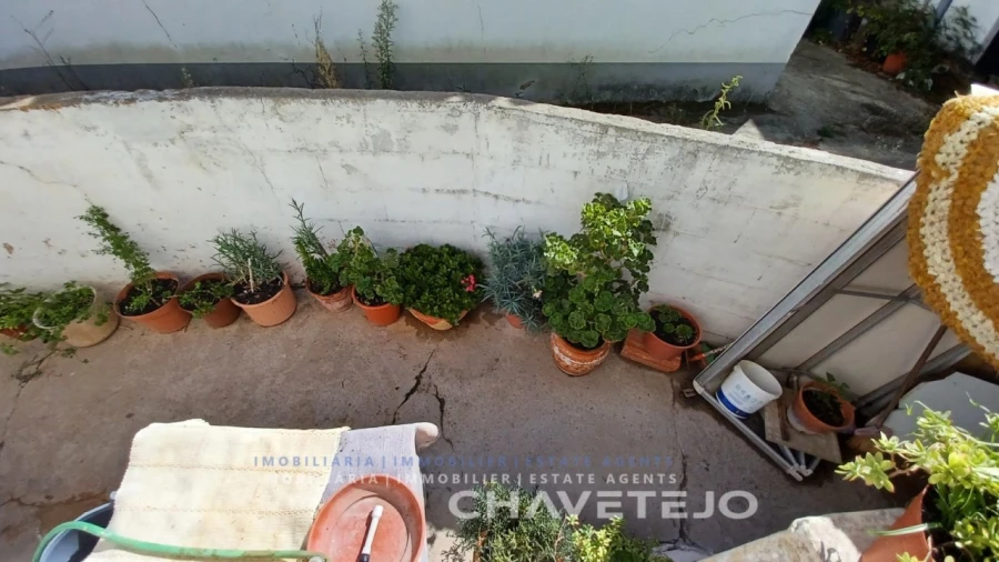Prédio para Venda em São João Baptista e Santa Maria dos Olivais Foto 33