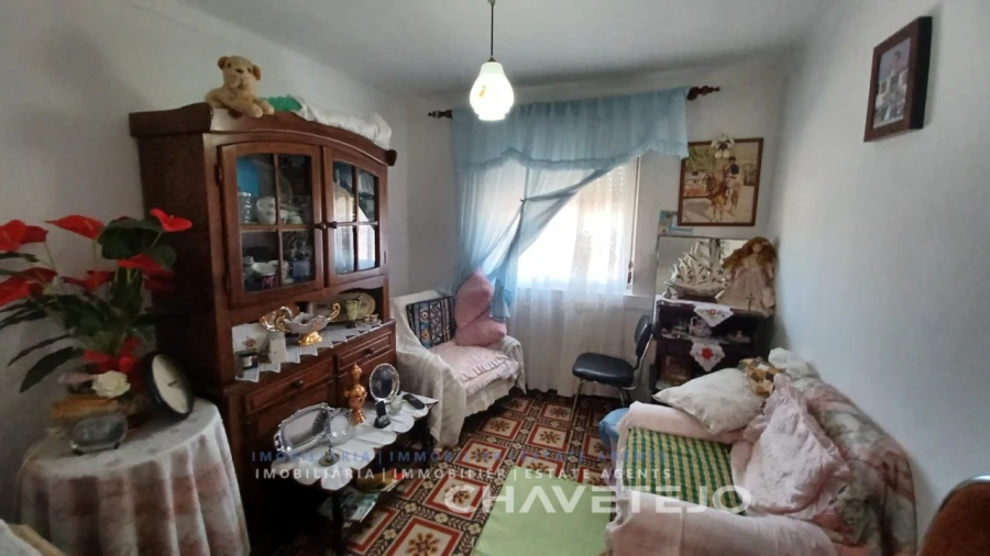 Prédio para Venda em São João Baptista e Santa Maria dos Olivais Foto 40