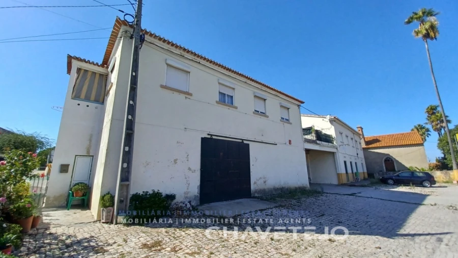 Prédio para Venda em São João Baptista e Santa Maria dos Olivais