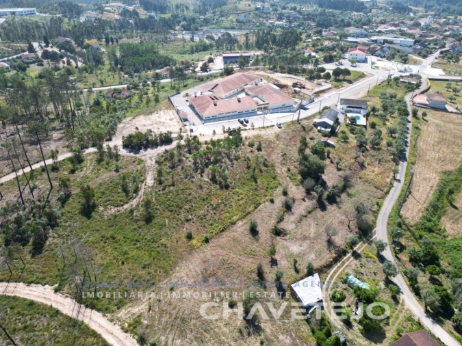 Terreno para Venda em Urqueira Foto 2
