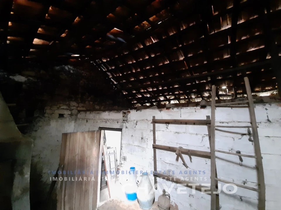 Moradia T3 para Venda em Freixianda, Ribeira do Fárrio e Formigais Foto 11