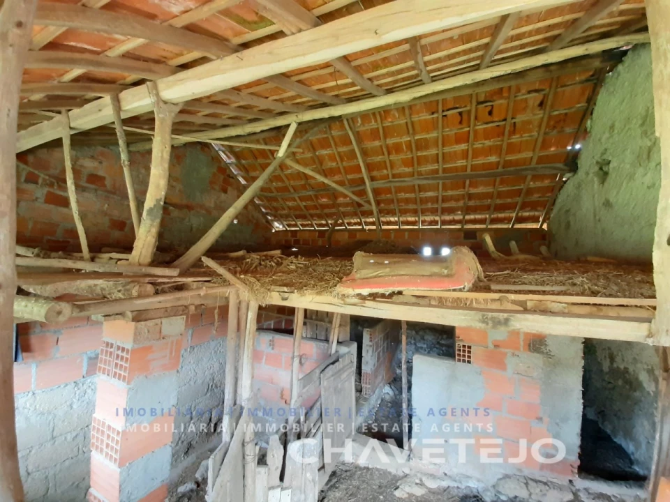 Moradia T3 para Venda em Freixianda, Ribeira do Fárrio e Formigais Foto 13