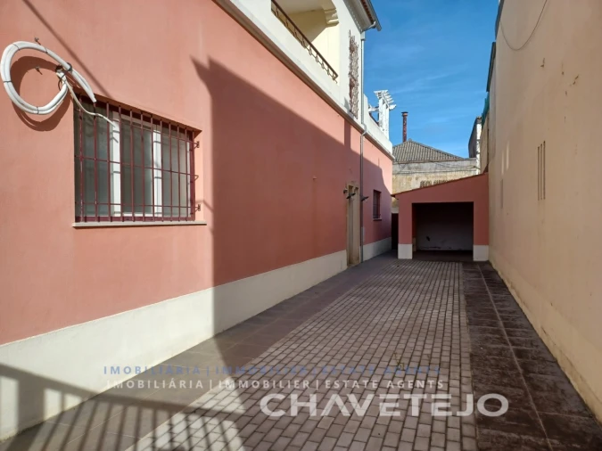 Prédio para Venda em São João Baptista e Santa Maria dos Olivais Foto 5
