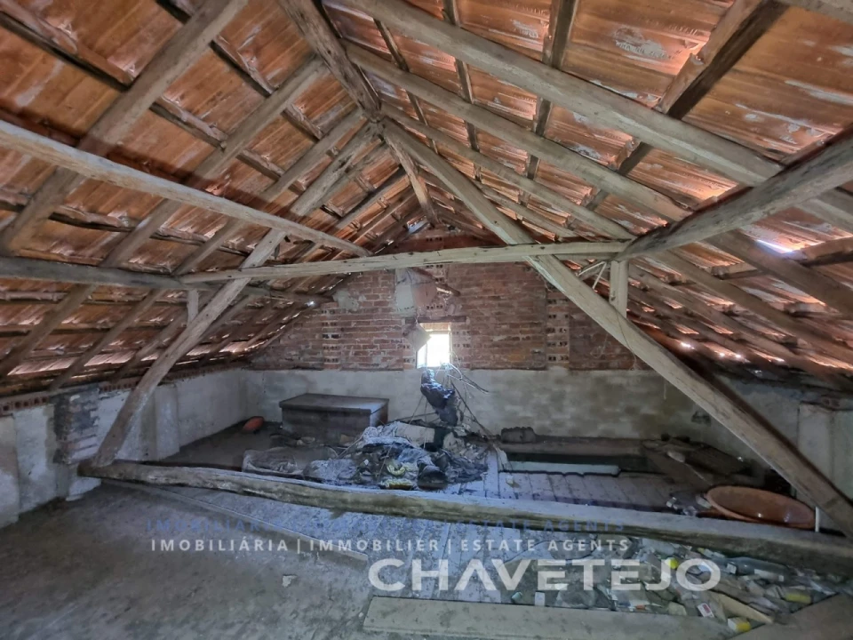 Moradia T2 para Venda em Beco Foto 16