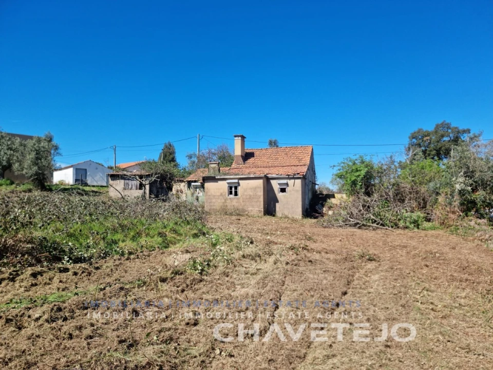 Moradia T2 para Venda em Beco Foto 18