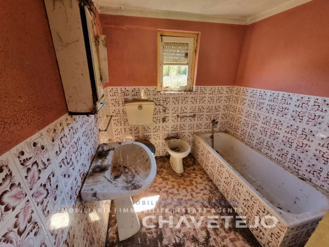 Moradia T2 para Venda em Beco Foto 5