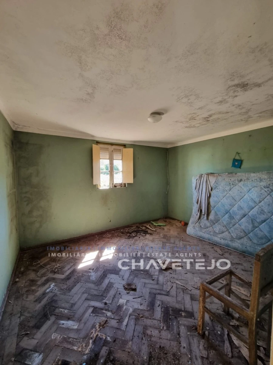 Moradia T2 para Venda em Beco Foto 6