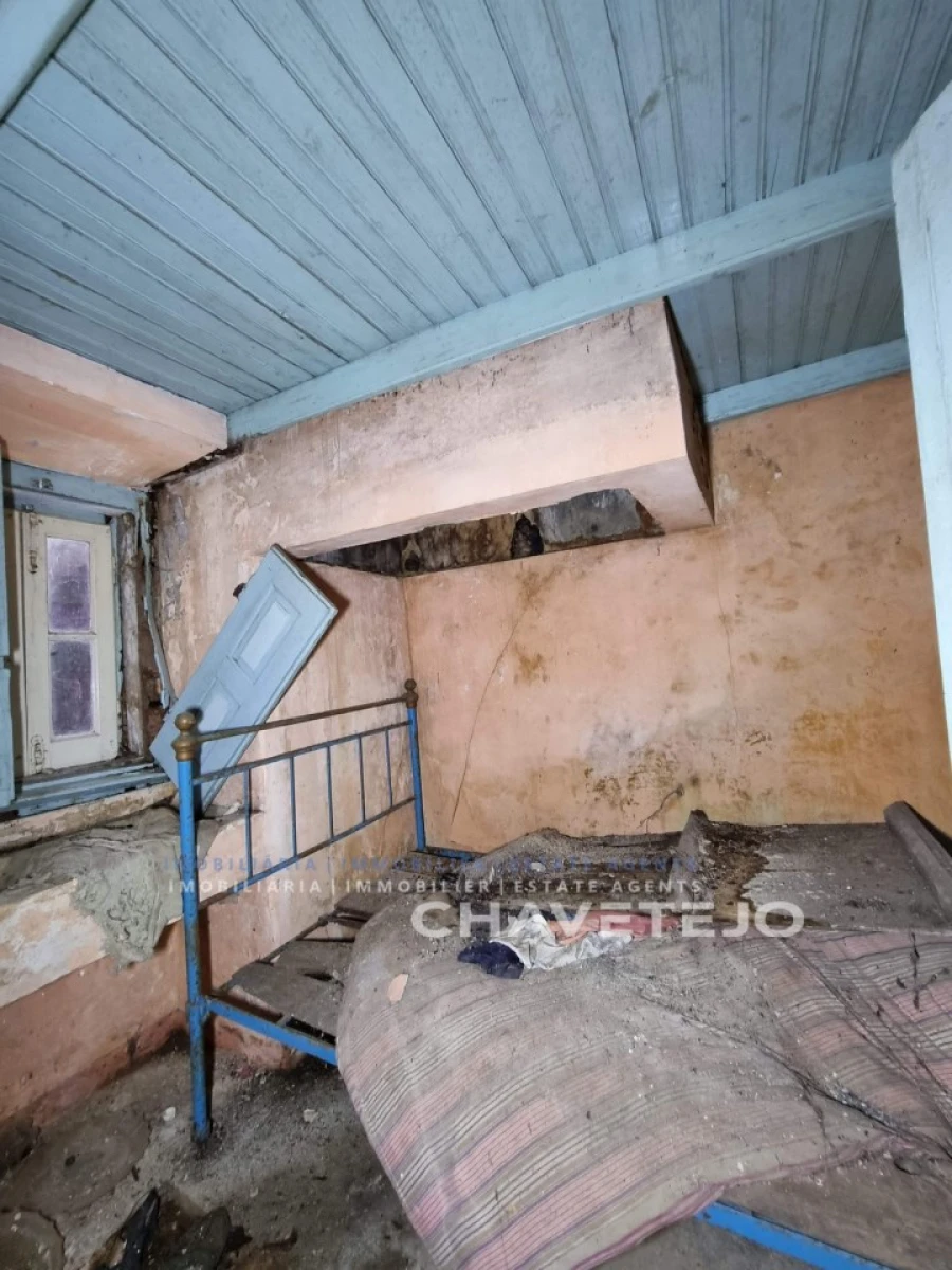 Moradia T2 para Venda em Beco Foto 10