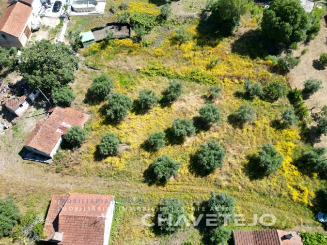 Terreno para Venda em Urqueira Foto 2