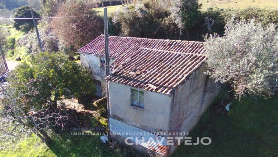 Moradia T2 para Venda em Arega Foto 1