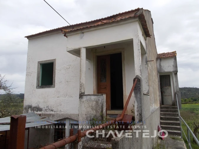 Moradia T4 para Venda em Freixianda, Ribeira do Fárrio e Formigais Foto 9