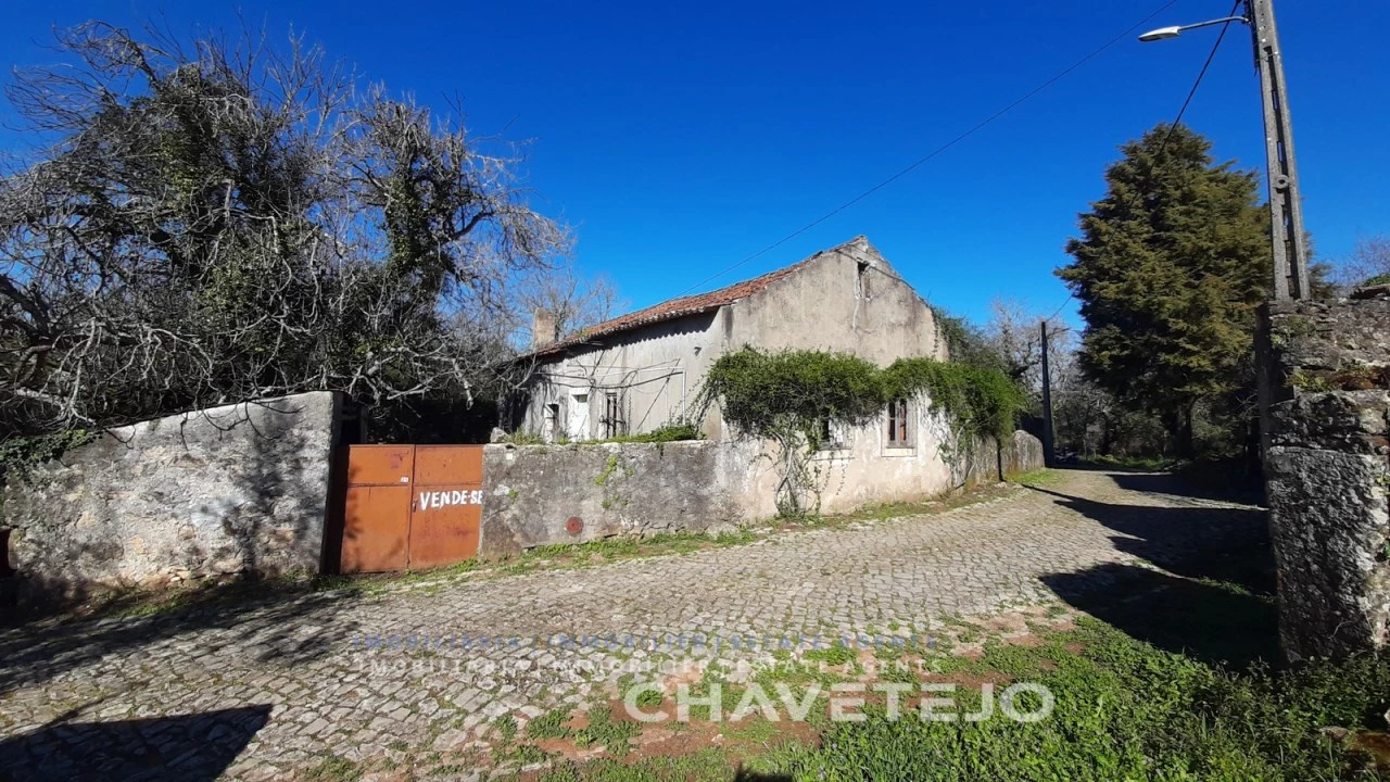 Moradia T4 para Venda em Pussos São Pedro Foto 22