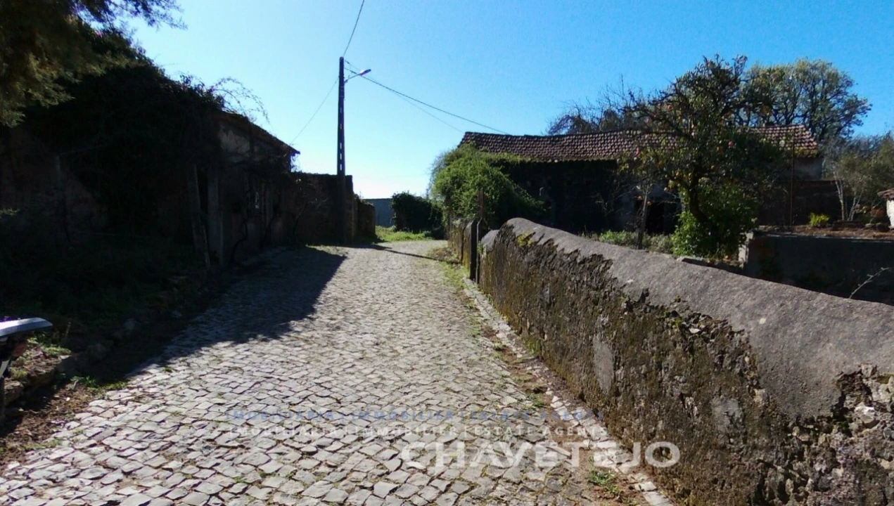 Moradia T4 para Venda em Pussos São Pedro Foto 23