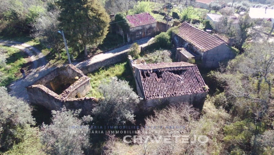 Moradia T4 para Venda em Pussos São Pedro Foto 2