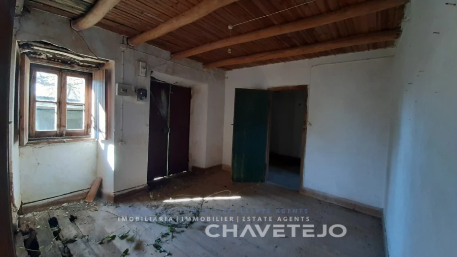 Moradia T4 para Venda em Pussos São Pedro Foto 8