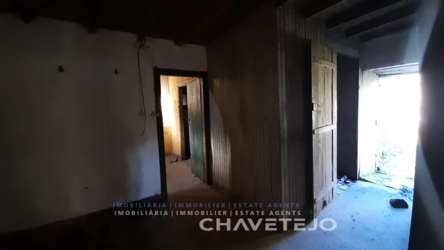 Moradia T4 para Venda em Pussos São Pedro Foto 10