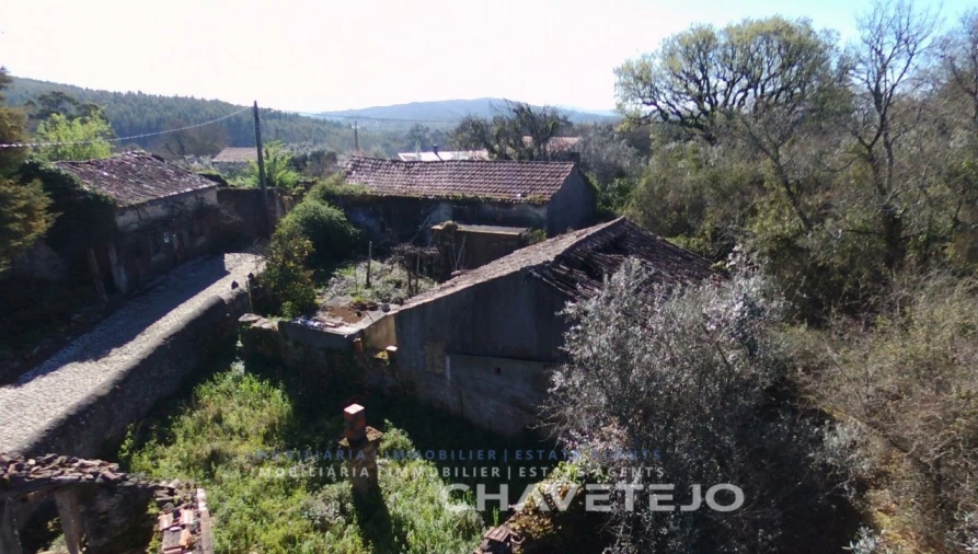 Moradia T4 para Venda em Pussos São Pedro Foto 27