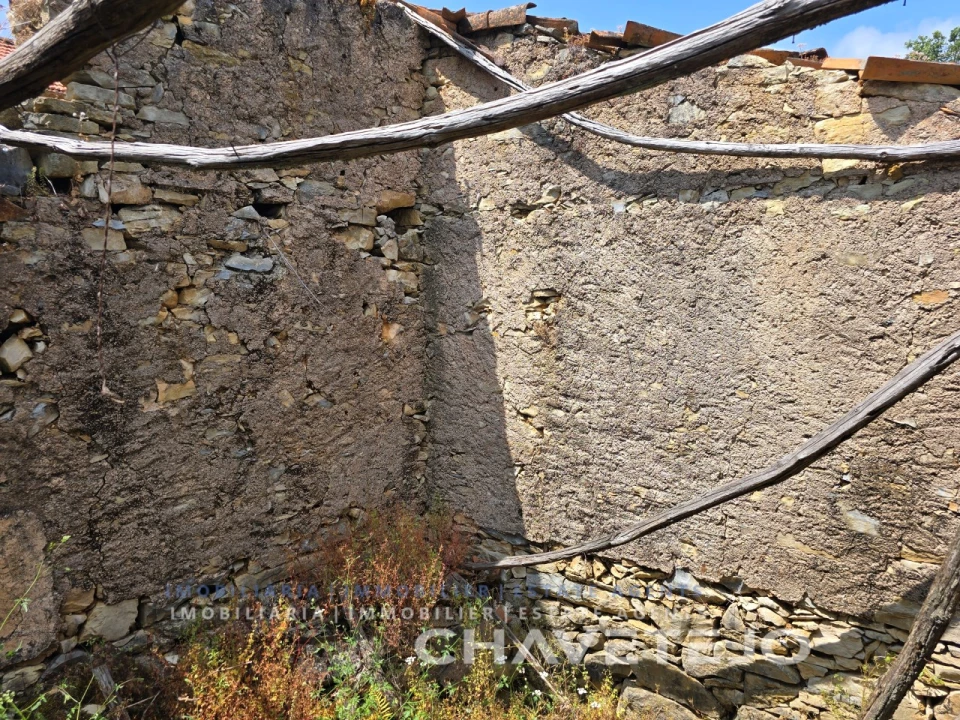 Moradia T2 para Venda em Areias e Pias Foto 5