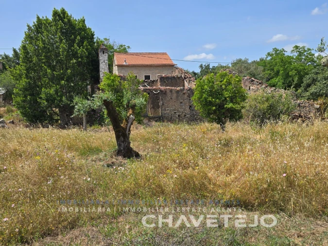 Moradia T2 para Venda em Areias e Pias Foto 9