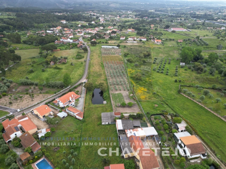 Terreno para Venda em Casais e Alviobeira Foto 8
