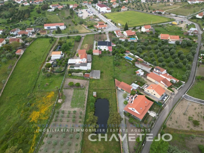 Terreno para Venda em Casais e Alviobeira Foto 7