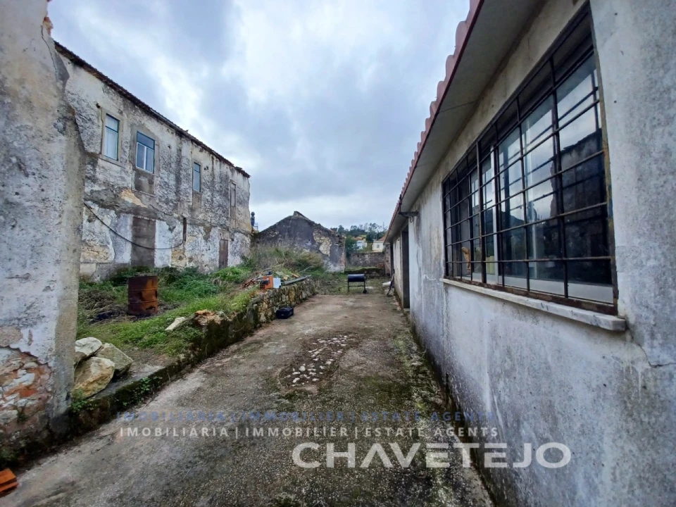 Prédio para Venda em Madalena e Beselga Foto 8