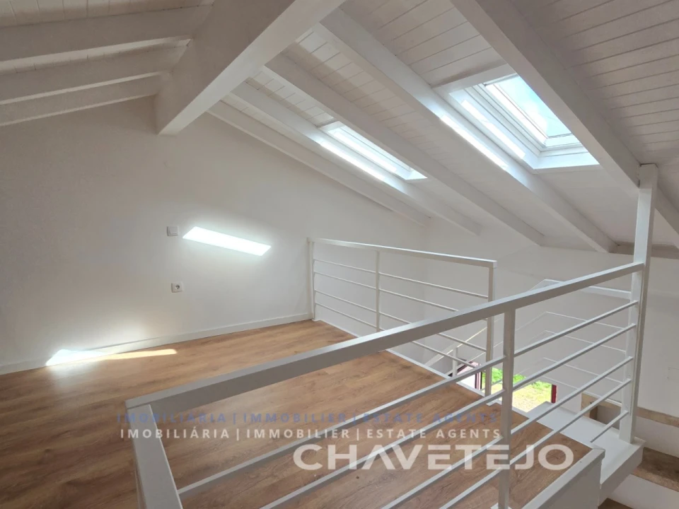 Moradia T2 para Venda em Carregueiros Foto 21