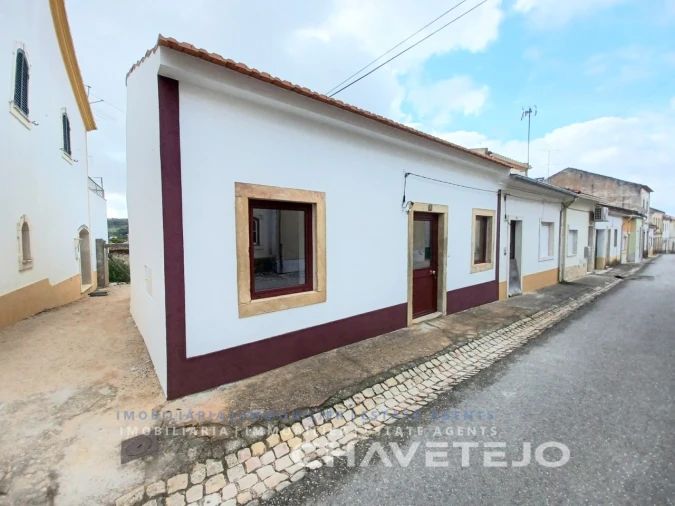 Moradia T2 para Venda em Carregueiros Foto 1