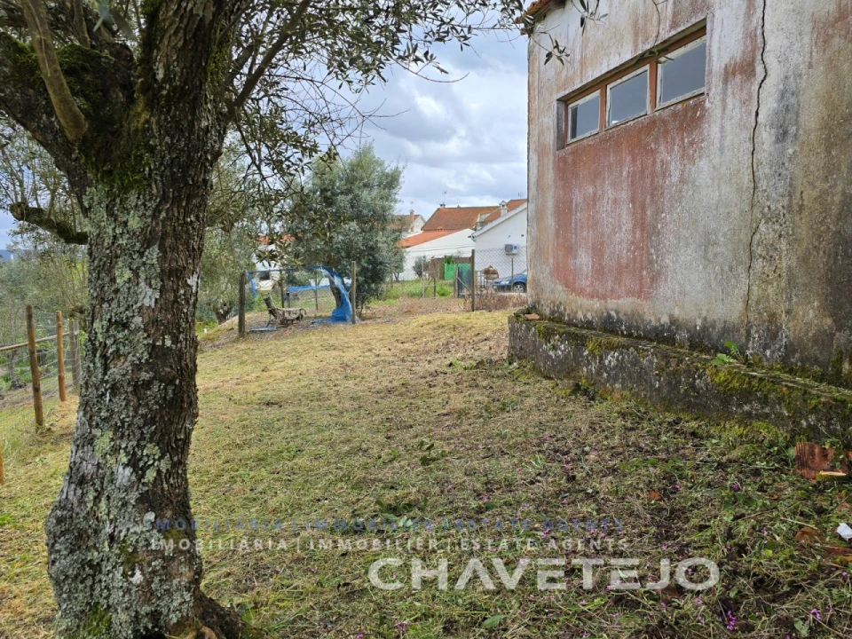 Moradia T2 para Venda em Serra e Junceira Foto 6